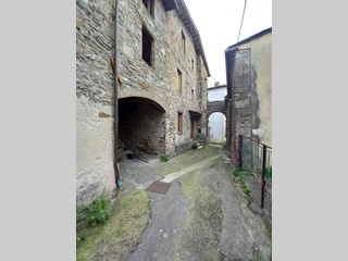 Casa Indipendente in Vendita a Capannori, zona Colle di Compito, 40'000€, 93 m²