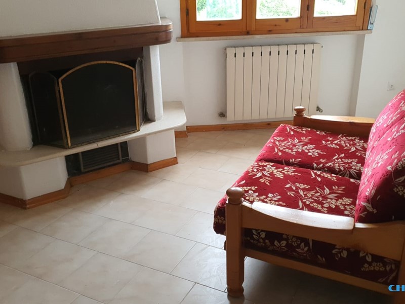 Casa Semi Indipendente in Vendita a Gradara, 220'000€, 180 m²