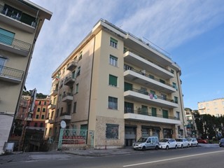 Bilocale in Vendita a Genova, zona Pegli Lido Marina Castelluccio, 55'000€, 45 m²