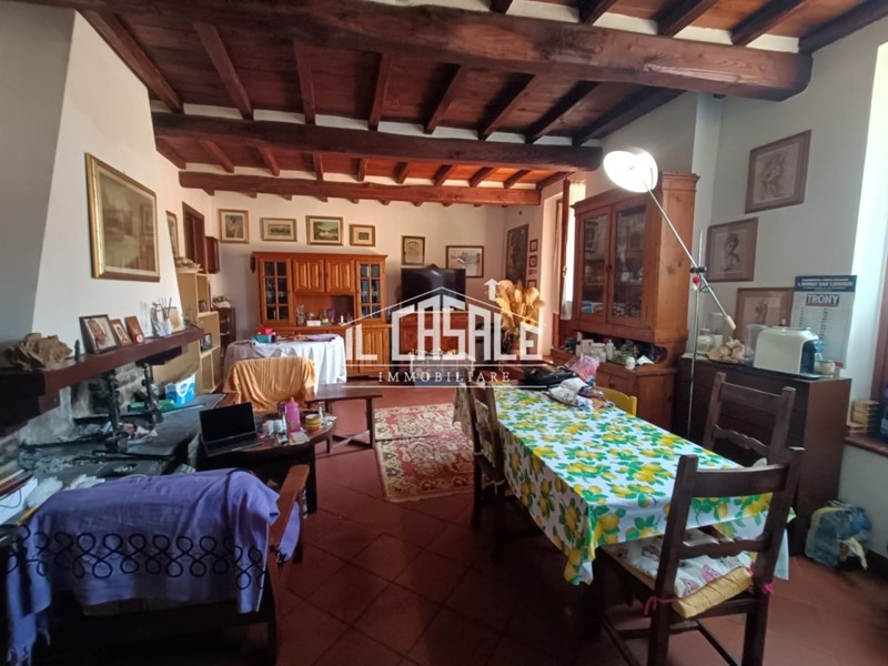 Rustico in Vendita a Dicomano, 480'000€, 250 m²