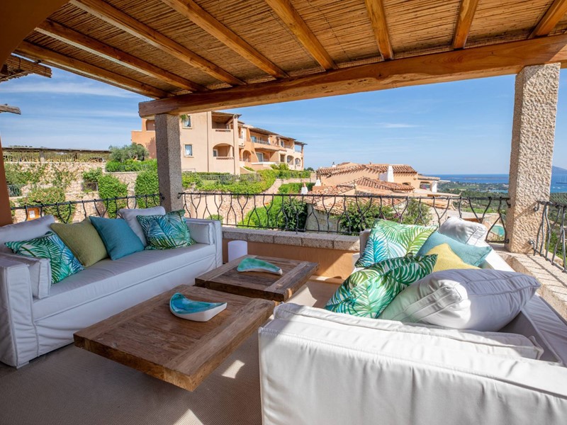Villetta a schiera in Vendita a Arzachena, zona Porto Cervo, 1'550'000€, 181 m², arredato