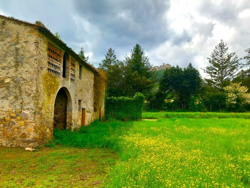 Casa di corte in Vendita a Capannori, zona Colle di Compito, 89'000€, 120 m²