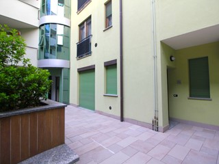 Ufficio in Vendita a Parabiago, 120'000€, 57 m²