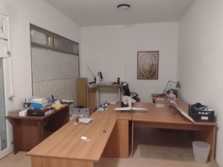Ufficio in Affitto a Cavarzere, 400€, 70 m²