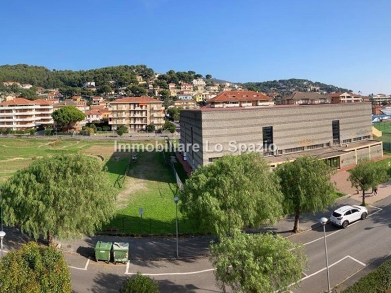 Bilocale in Vendita a Andora, zona Marina Di Andora, 200'000€, 45 m²