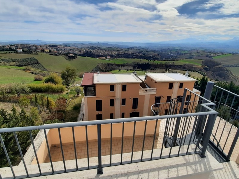Quadrilocale in Vendita a Offida, 129'000€, 135 m²