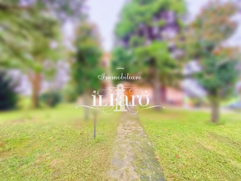 Casa Indipendente in Vendita a San Giuliano Terme, zona Sant'Andrea In Pescaiola, 429'000€, 300 m², con Box