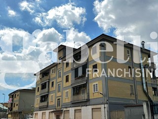 Trilocale in Vendita a Arzano, 140'000€, 136 m²