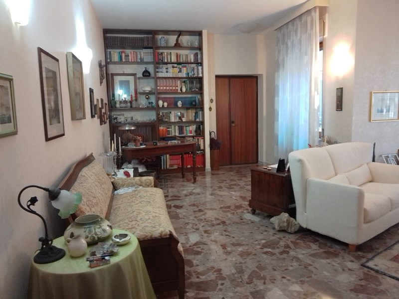 Quadrilocale in Vendita a Avellino, zona RIONE MAZZINI, 165'000&euro;, 130 m²