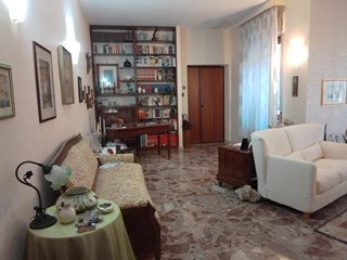 Quadrilocale in Vendita a Avellino, zona RIONE MAZZINI, 165'000&euro;, 130 m²