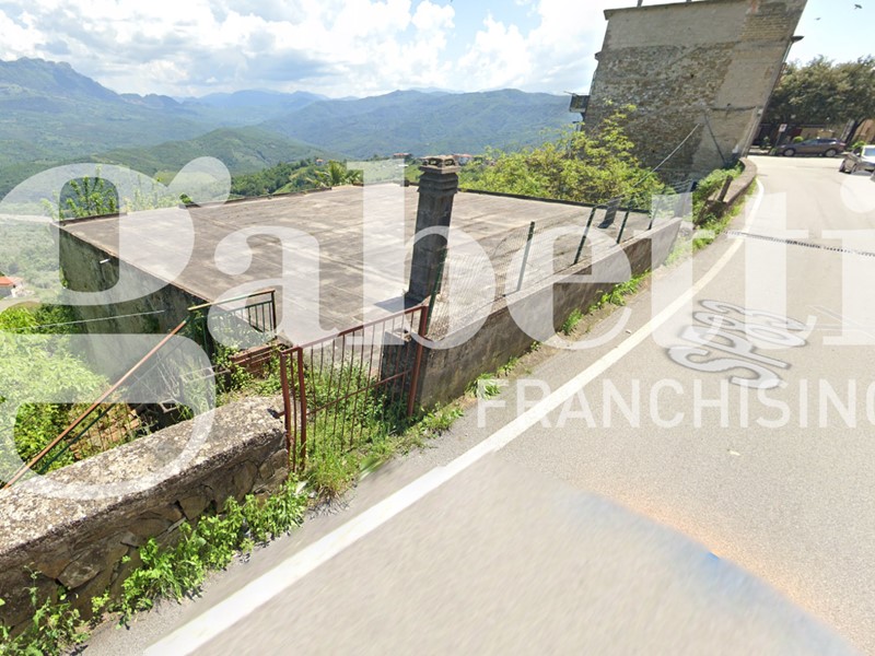 Casale in Vendita a Cicerale, 95'000&euro;, 290 m²