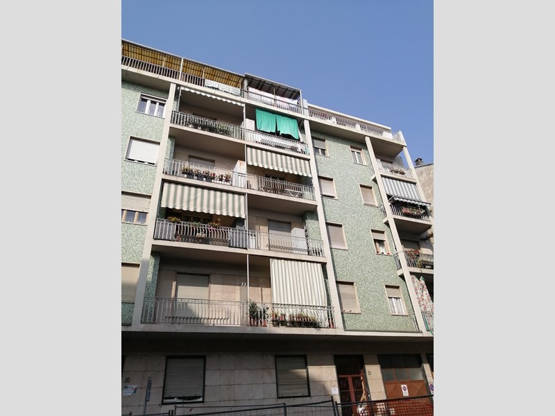 Bilocale in Vendita a Torino, zona Borgo Vittoria, 78'000€, 52 m²