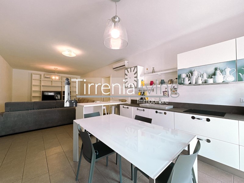 Appartamento in Affitto a Pisa, zona Calambrone, 110 m², arredato