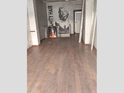 Negozio in Affitto a Roma, 2'000&euro;, 75 m²