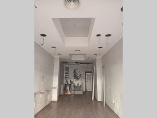 Negozio in Affitto a Roma, 2'000&euro;, 75 m²