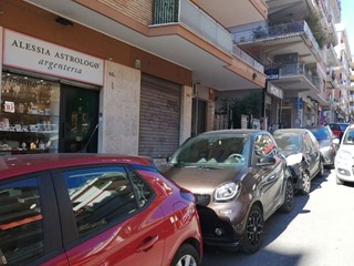 Negozio in Affitto a Roma, 2'000&euro;, 50 m²