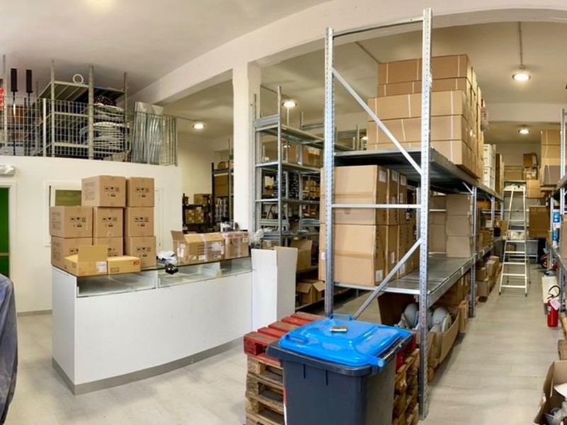 Capannone in Vendita a Vicopisano, zona San Giovanni Alla Vena, 125'000€, 175 m²