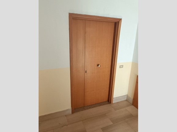 Quadrilocale in Vendita a Lamezia Terme, 90'000€, 90 m²