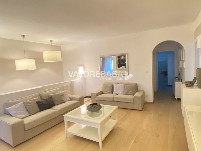 Casa Semi Indipendente in Vendita a Carrara, zona Fossola, 240'000€, 110 m²