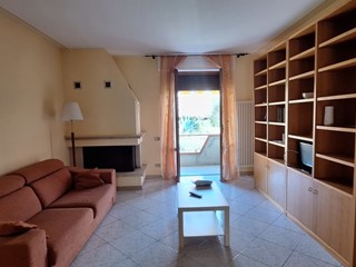 Appartamento in Vendita a Rapolano Terme, 170'000€, 100 m², con Box