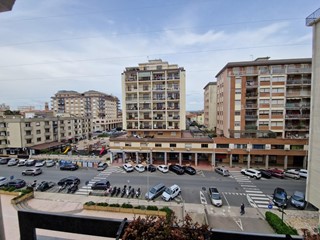 Quadrilocale in Vendita a Cecina, 250'000€, 100 m², con Box