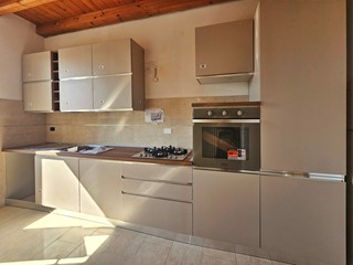 Appartamento in Vendita a Sarzana, 220'000€, 104 m²