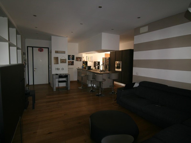 Appartamento in Vendita a Carrara, 250'000€, 100 m², arredato