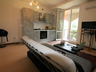 Trilocale in Vendita a Ameglia, zona Bocca di Magra, 155'000&euro;, 60 m², arredato