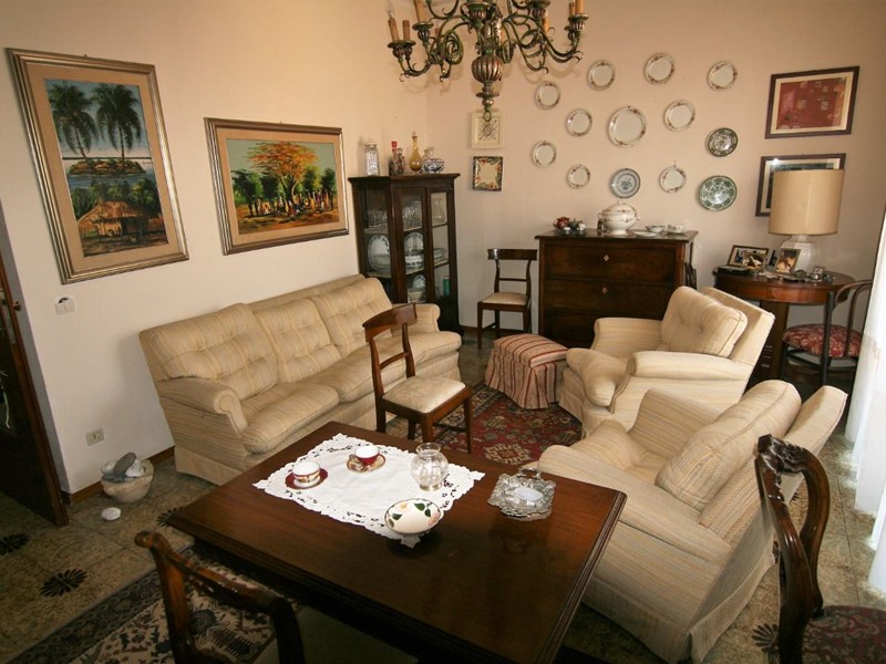 Appartamento in Vendita a Carrara, 139'000€, 100 m²