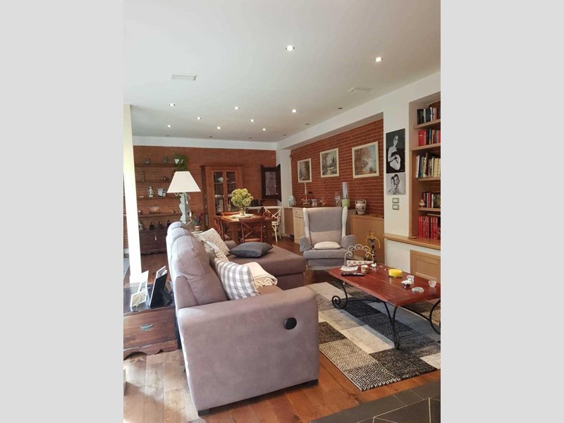 Casa Semi Indipendente in Vendita a Carrara, zona Fossola, 295'000€, 130 m², con Box