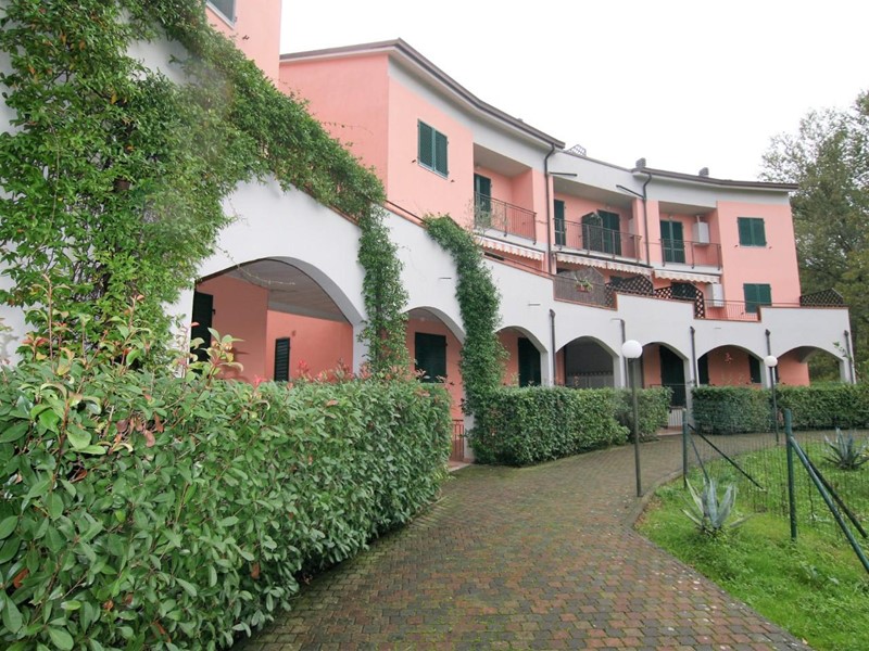 Bilocale in Vendita a Ameglia, zona Bocca di Magra, 145'000&euro;, 50 m², arredato