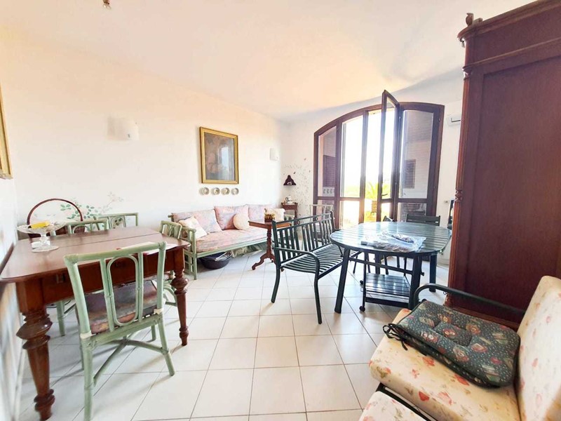 Casa Semi Indipendente in Vendita a Ameglia, zona Camisano, 250'000&euro;, 90 m², arredato, con Box