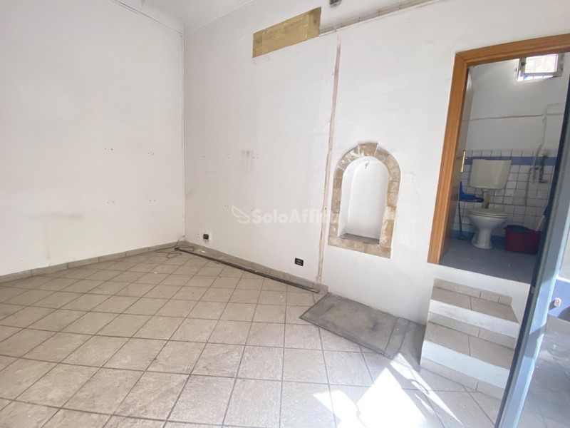Capannone in Affitto a Sciacca, 380€, 30 m²