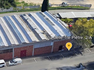 Magazzino in Vendita a Firenze, zona rifredi, 420'000€, 476 m²