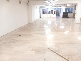 Immobile commerciale in Affitto a Cascina, 2'000€, 340 m²