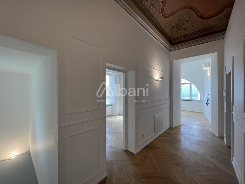 Quadrilocale in Vendita a La Spezia, zona Carozzo, 298'000€, 106 m²