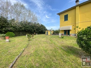 Villa in Vendita a San Miniato, 580'000€, 240 m²