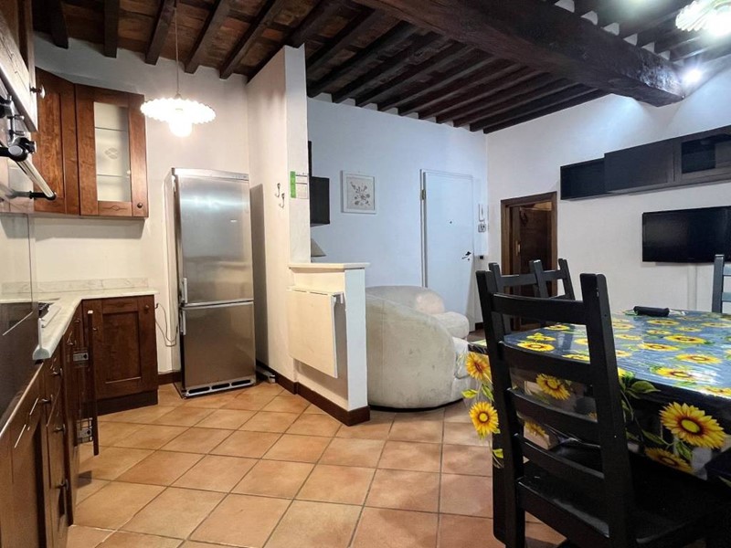 Trilocale in Vendita a Seravezza, 195'000&euro;, 65 m², arredato, con Box