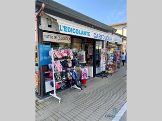 Attività commerciale in Vendita a Montignoso, zona Cinquale, 50'000€, 50 m²