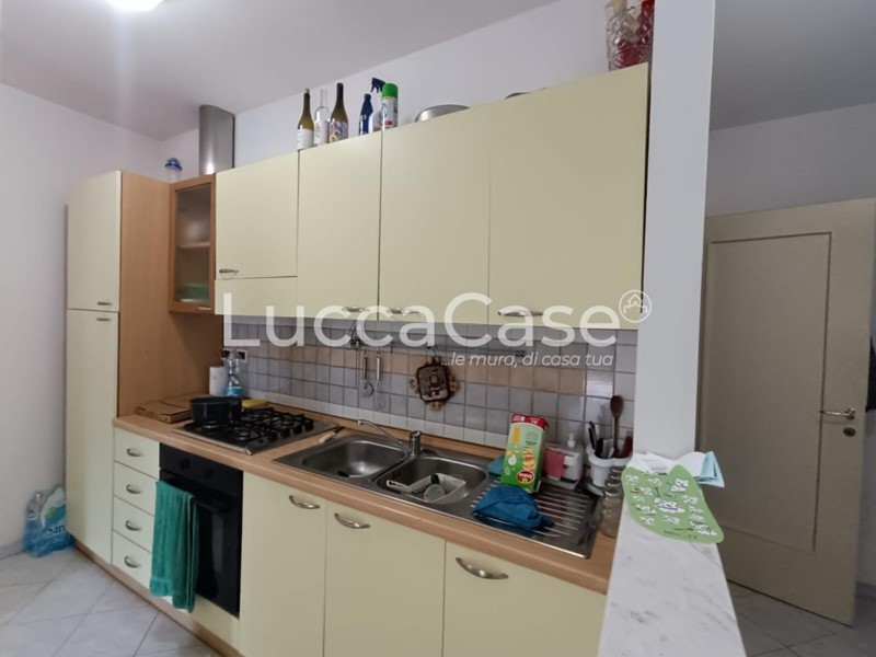 Trilocale in Vendita a Capannori, 155'000€, 70 m², arredato