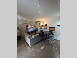 Bilocale in Vendita a Ravenna, zona Carraie, 76'500€, 75 m², con Box