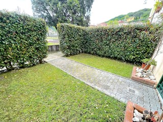 Casa Semi Indipendente in Vendita a Ameglia, zona Cafaggio, 330'000&euro;, 136 m², con Box