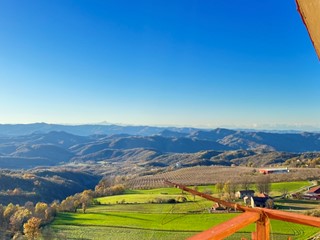 Immobile commerciale in Vendita a Ponzone, zona Cimaferle, 200'000€, 1400 m², con Box