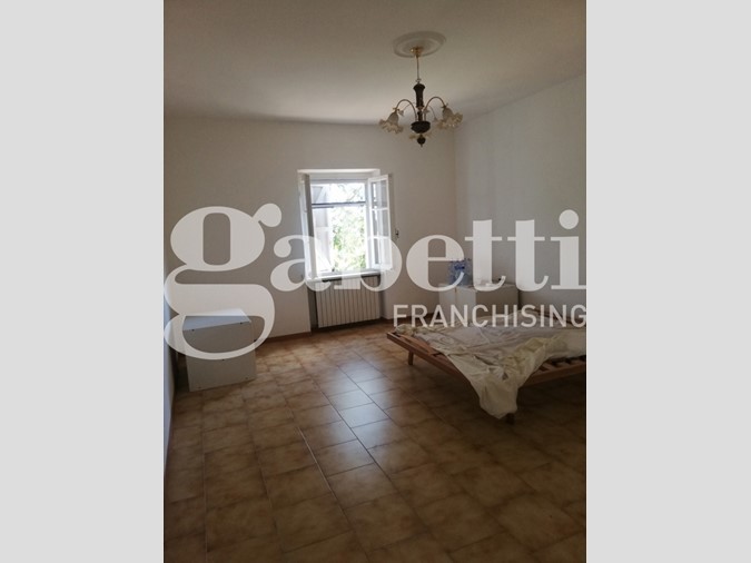 Villa in Vendita a Gallese, 340'000€, 300 m²