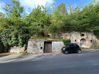 Capannone in Vendita a Morlupo, 20'000&euro;, 100 m²