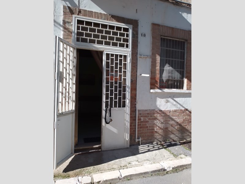 Casa Indipendente in Vendita a Foggia, zona via Dell'Uva, 29'500&euro;, 30 m², arredato