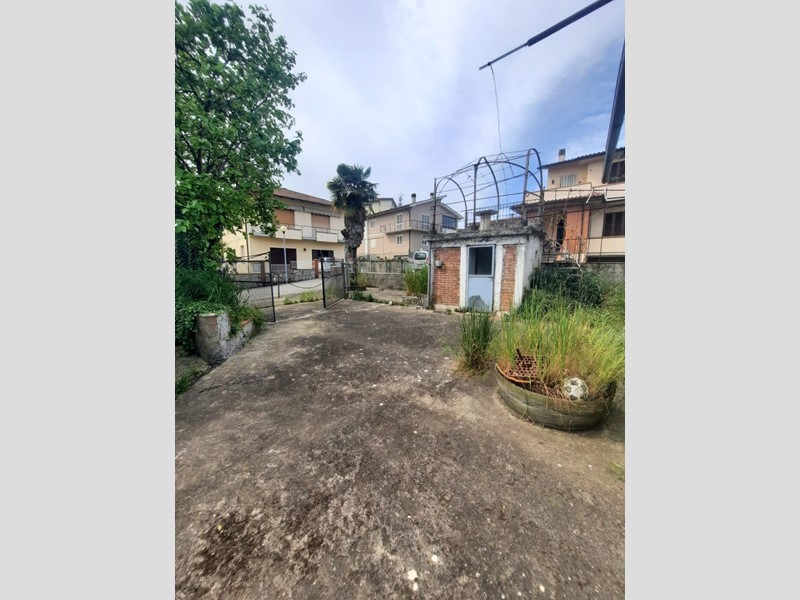 Box in Vendita a Casciana Terme Lari, 85'000€, 130 m²