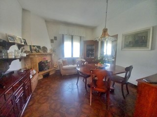 Appartamento in Vendita a Cecina, zona Cecina Marina, 338'000€, 135 m²