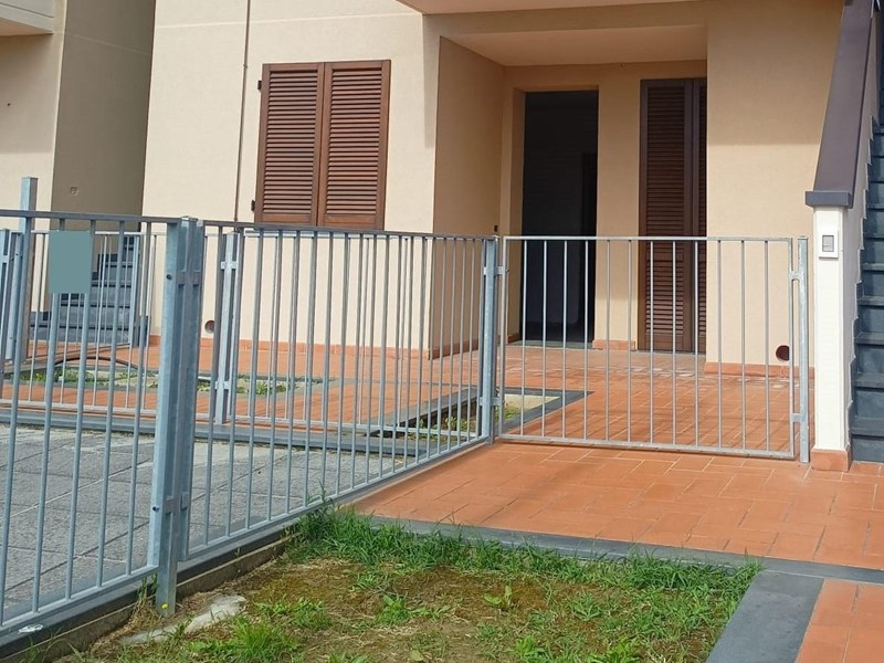 Trilocale in Vendita a Pontedera, 240'000€, 65 m², con Box