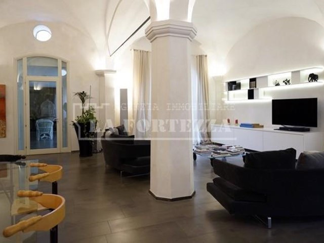 Appartamento in Vendita a Pisa, 1'190'000€, 341 m²